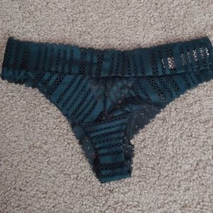 Nwt green cutout cheeky